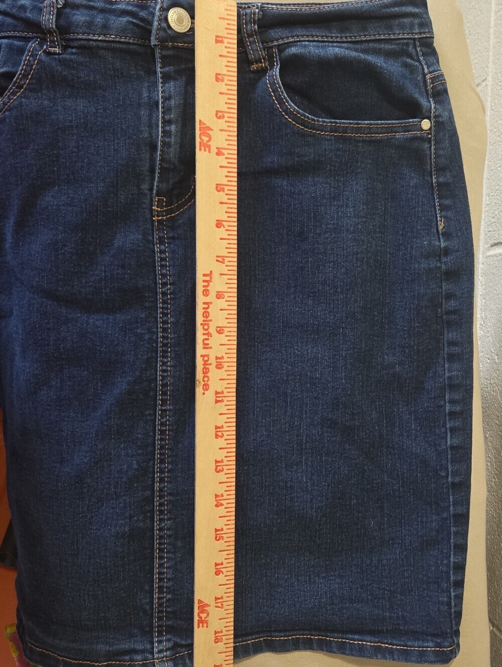 Jaclyn Smith Women's Dark Pencil Denim Casual Jean Skirt Size 8 - Picture 8 of 8